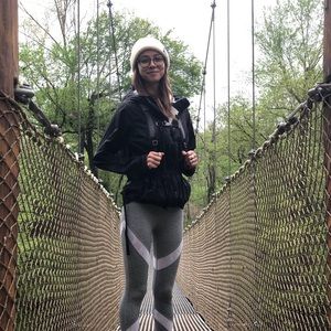 Meet your Posher, Jenny